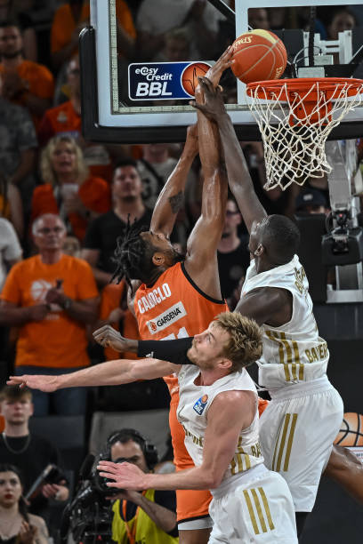 还包括一系 还包括一系