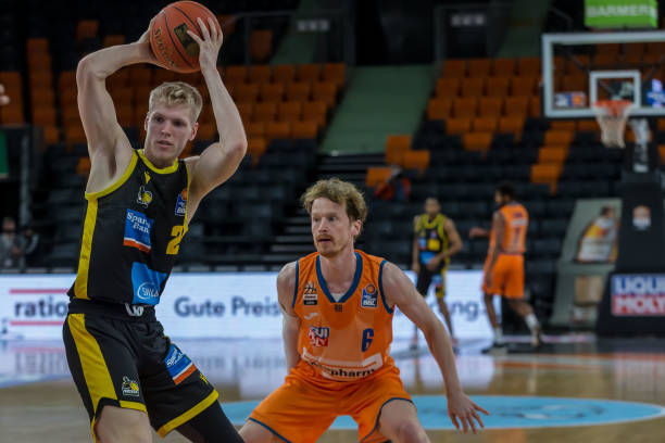 商赛的亮相 商赛的亮相