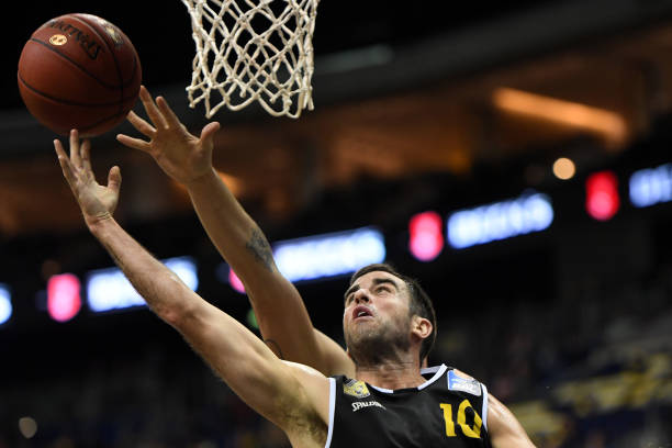 乌斯对国米 乌斯对国米