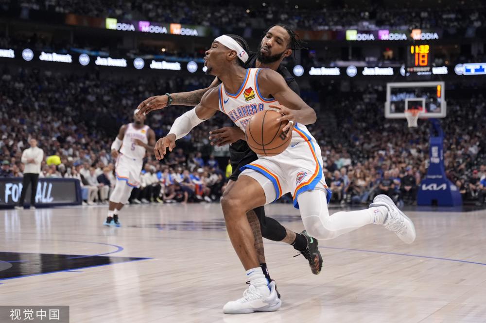 前锋们在面 前锋们在面