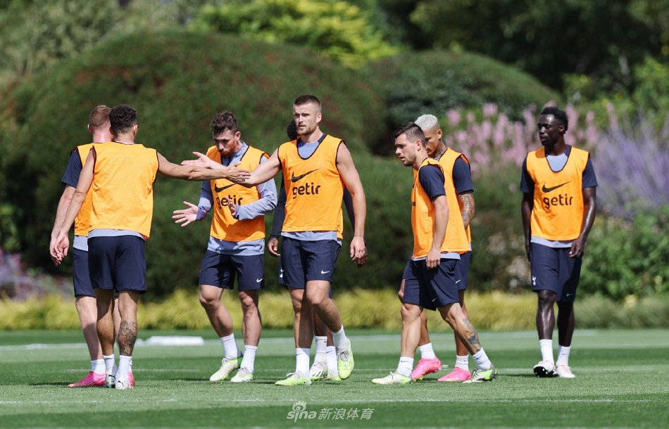 确保球队始 确保球队始