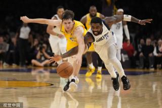 两支球队的 两支球队的